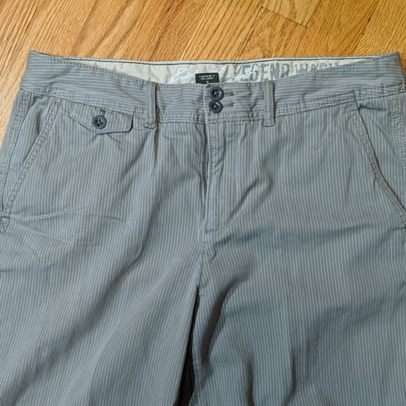 Woman's gray Eddie Bauer pants - Picture 2 of 9